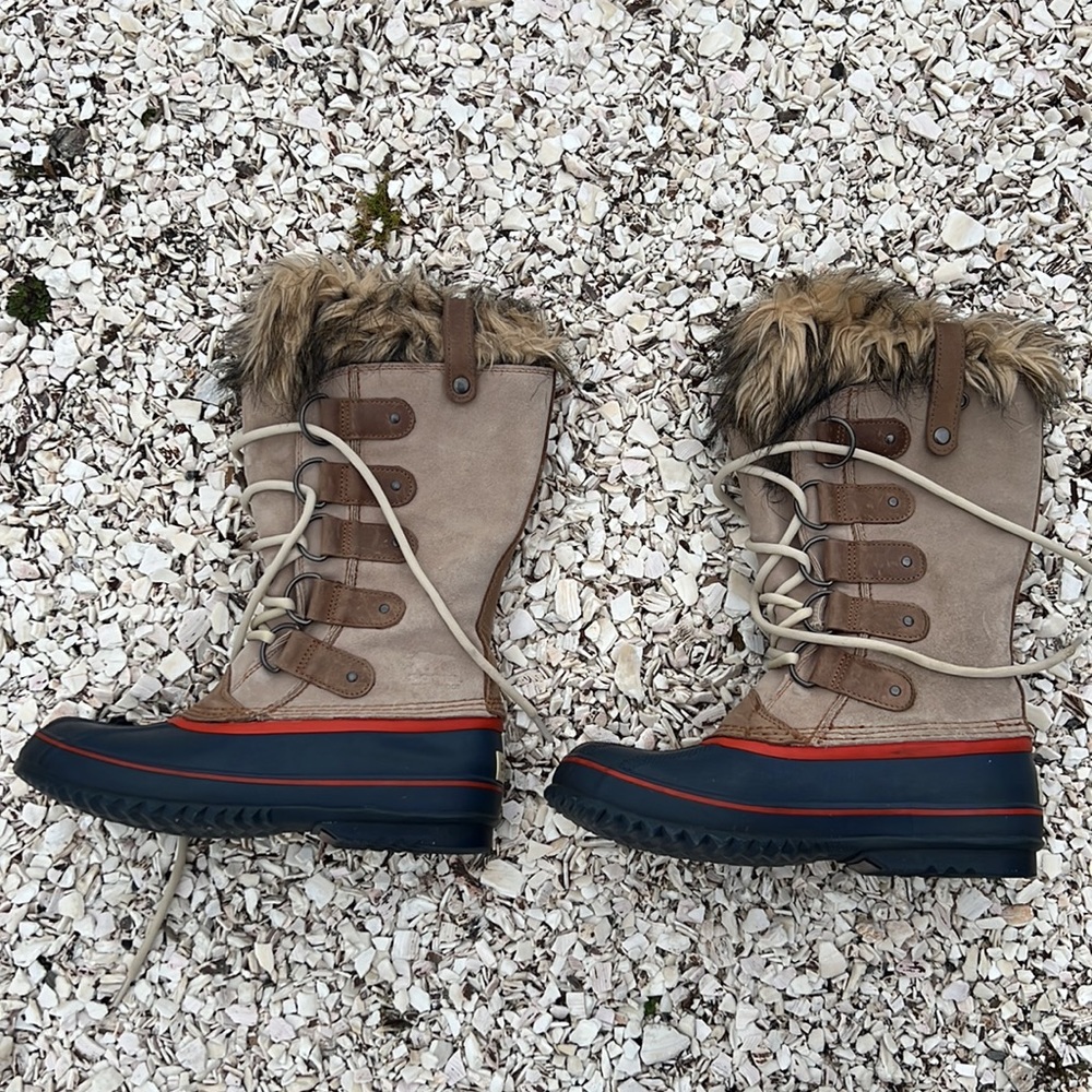 Sorels Boots size 8